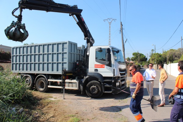 Castelló refuerza el servicio de recogida de restos de poda para prevenir vertidos incontrolados