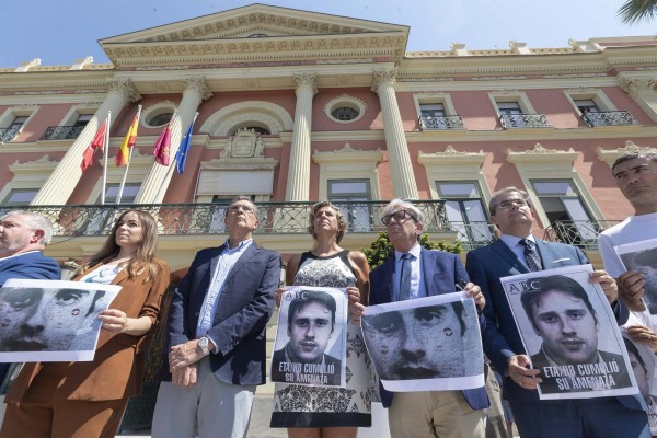 La Región no se olvida de Miguel Ángel Blanco: de ramos de flores a minutos de silencio