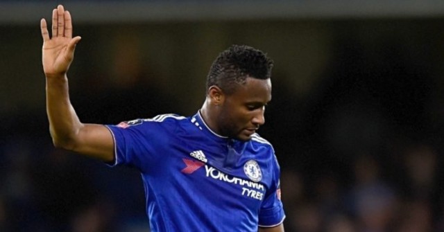 El Valencia CF no se rinde por Obi Mikel