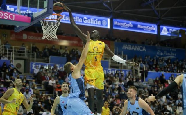 El pívot Ilimane Diop recala en el UCAM CB desde el Gran Canaria