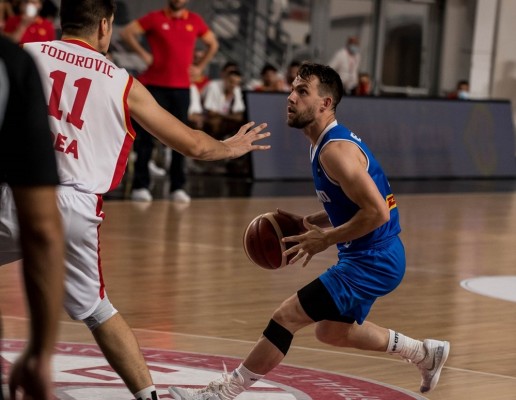 El HLA Alicante ficha al base islandés Steinarson
