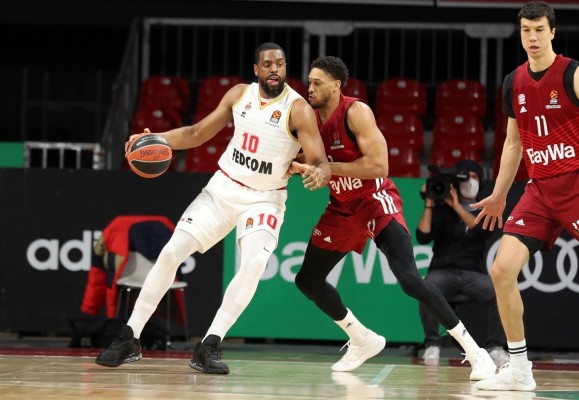 El Valencia Basket tiene un pacto con Unicaja por Will Thomas por si cierra su fichaje
