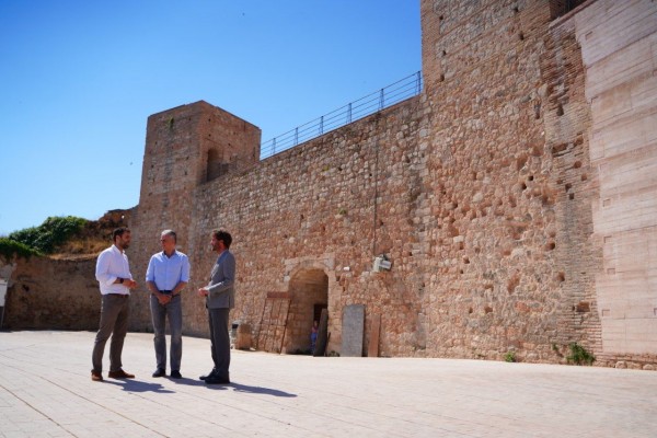La Generalitat anuncia una inversión de 330.000 euros para reparar la muralla árabe de Requena