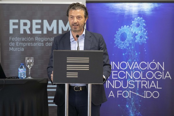 El pequeño tamaño de las empresas de la Región lastra la digitalización: 1 de cada 4 no tiene web