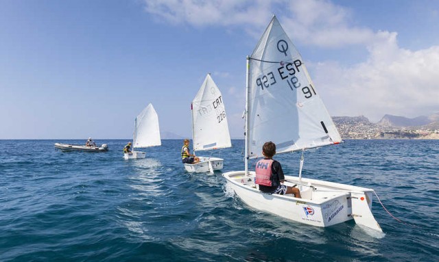 Alicante debate sobre el turismo deportivo con el Summit Costa Blanca 2017 