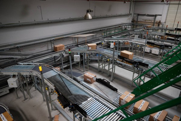 Sprinter roza los 400 millones en 2021 y aumenta un 1% las ventas de 2020
