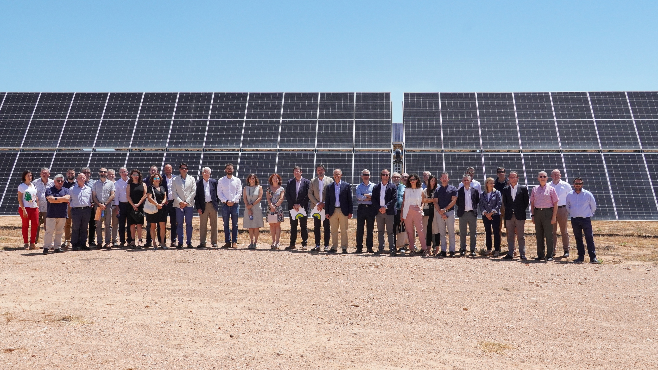 Enercoop y Caja Rural Central ponen en marcha su primera planta solar de 4 MW en Requena