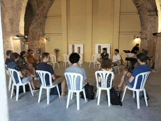 
Les Coves de Vinromà recibe a 17 jóvenes talentos que buscan renovar la música contemporánea 
 