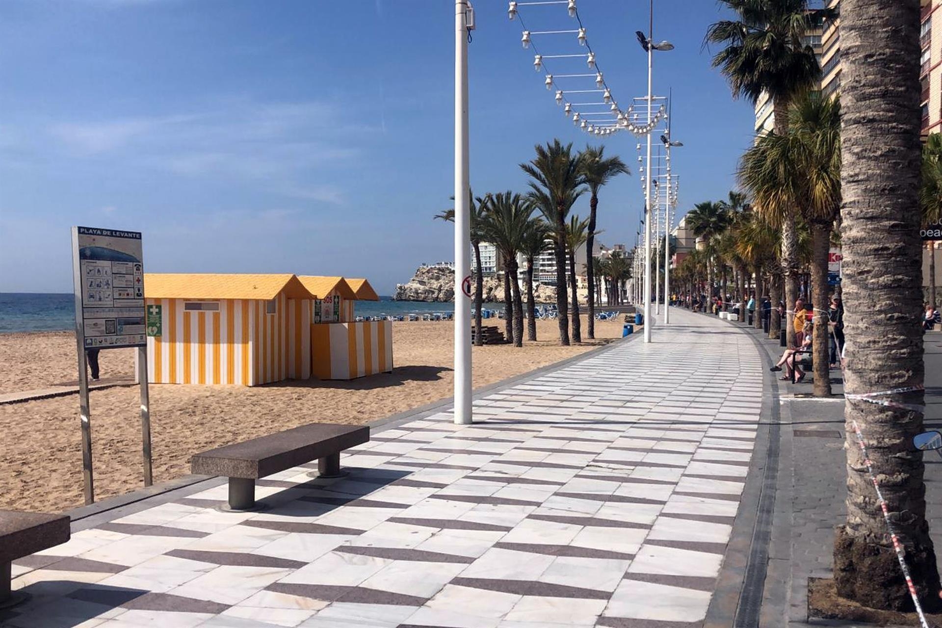 El sector turístico insta a los grupos políticos a abandonar la tramitación de la tasa turística