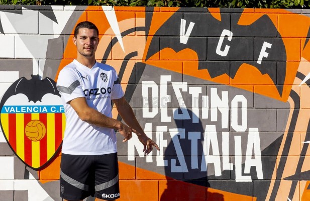 La Academia VCF incorpora a Simón Luca para el VCF Mestalla
