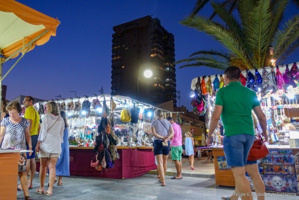 Vía Pública adjudica los cuatro puestos vacantes en el mercado de artesanía de la Plaza Bohemia