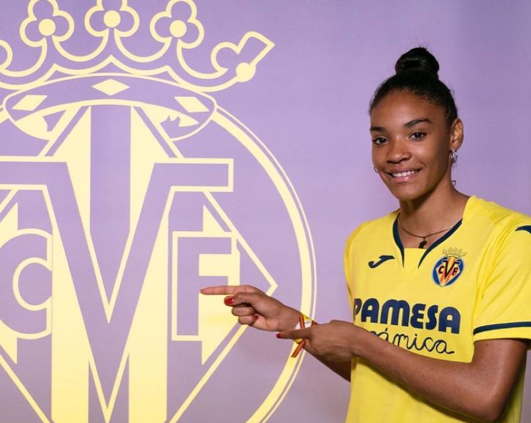 Salma Paralluelo, futbolista y atleta, deja el Villarreal