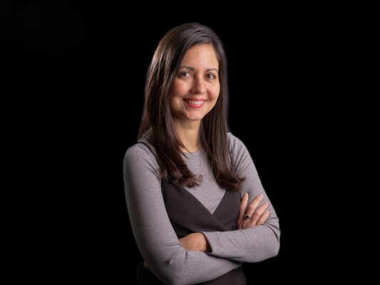
'Ustedes brillan en lo oscuro', y Liliana Colanzi en el relato breve
