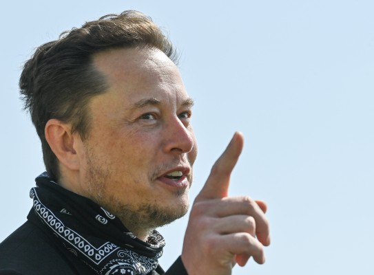 Elon Musk cancela la compra de Twitter y la tecnológica amenaza con una batalla legal