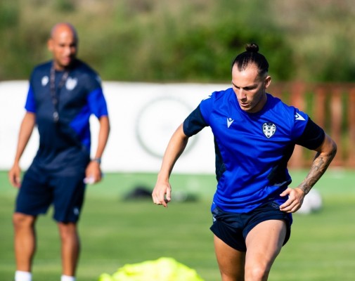 'Asunto lateral' para Mehdi Nafti