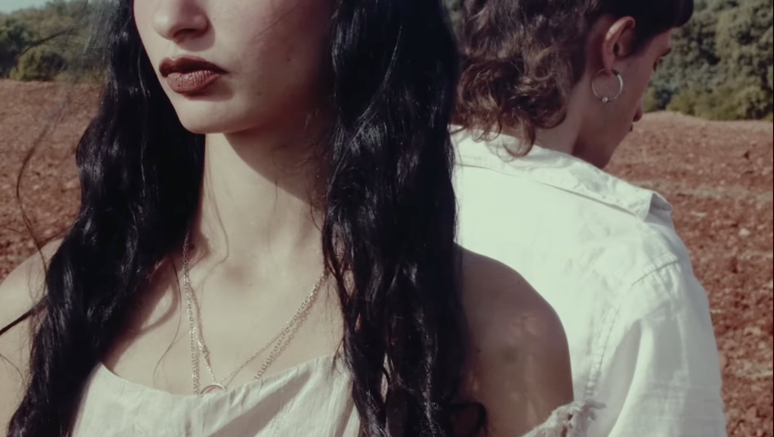 Mausoleo le pone música al amor, el dolor y el miedo en 'Verte ser'