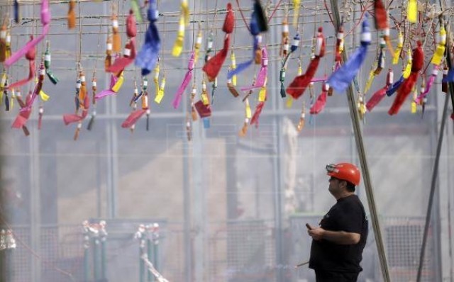 Castelló celebra Sant Cristòfol amb sopar de pà i porta i una mascletà ajornada de Magdalena
