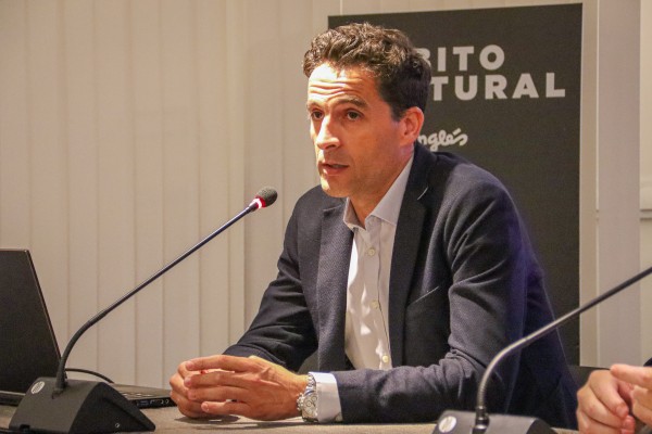 El Intercity confirma las salidas de los centrocampistas Cristian Cedrés y Víctor Villacañas