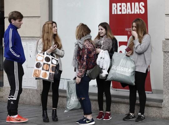 Arrancan las rebajas con una previsión de ventas de unos 4.000 millones y la creación de 93.000 empleos