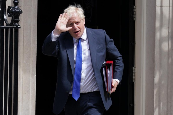 Boris Johnson anuncia su dimisión 