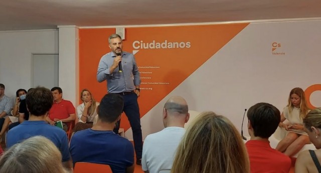 Las dudas entre las bases locales de Cs: de la larga espera por la refundación a candidaturas y fichajes