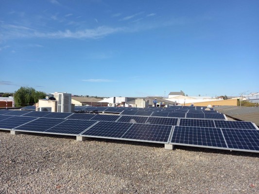 Fuente del Jarro pone en funcionamiento la primera Comunidad Energética Local 