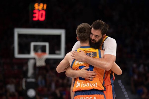 Valencia Basket y Fenerbahce, únicos con equipo masculino y femenino en la Euroliga
