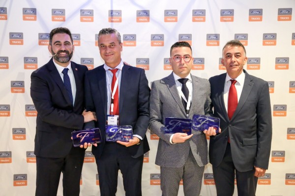 Terratrucks, galardonado como mejor concesionario a nivel nacional por Ford Trucks España 