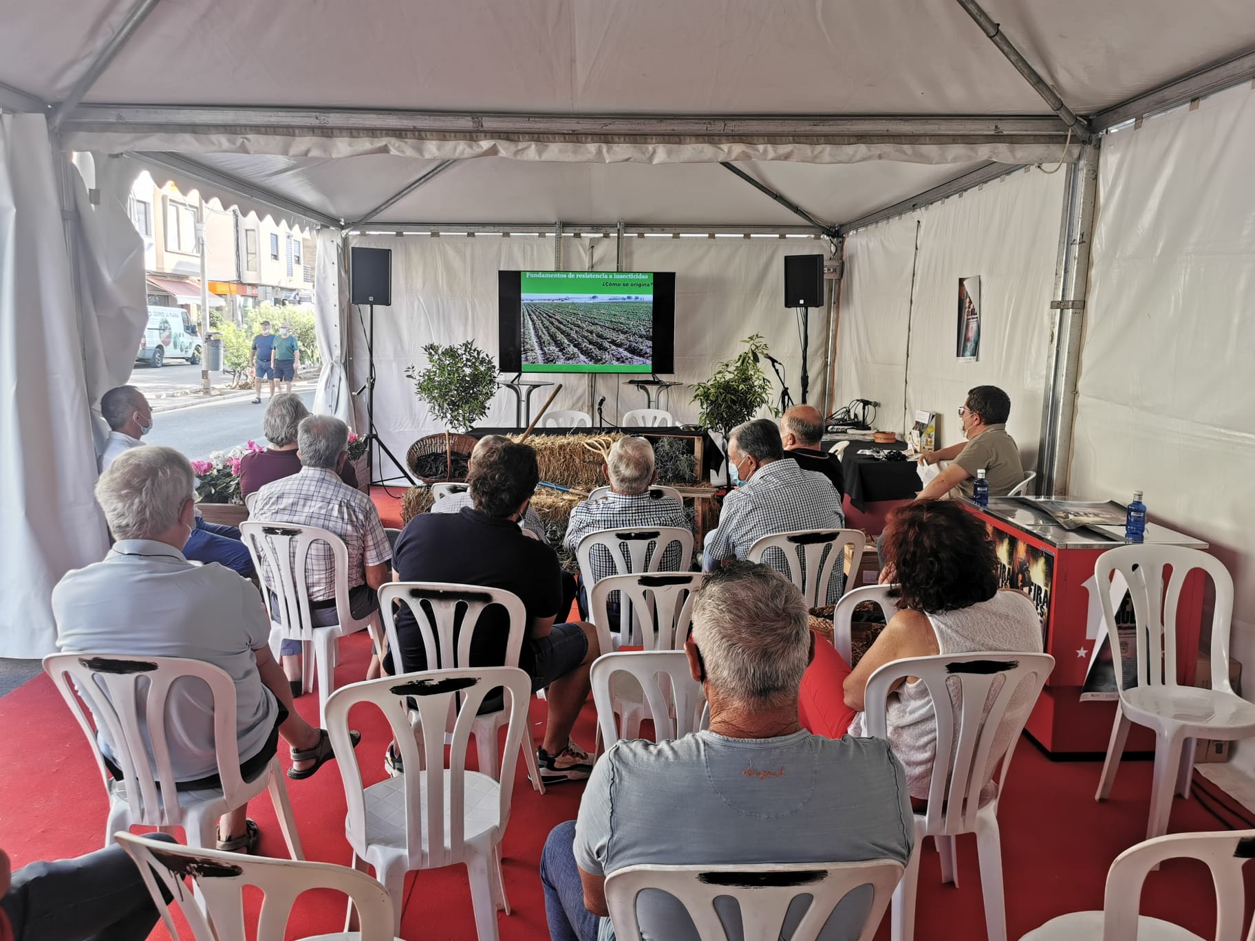 Nules convoca un concurso para el diseño del cartel de la Fira de Ramaderia i Maquinària Agrícola 