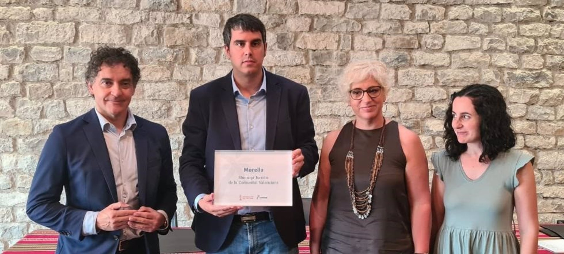 Morella recibe el distintivo que la acredita como 'Municipio Turístico de Excelencia'