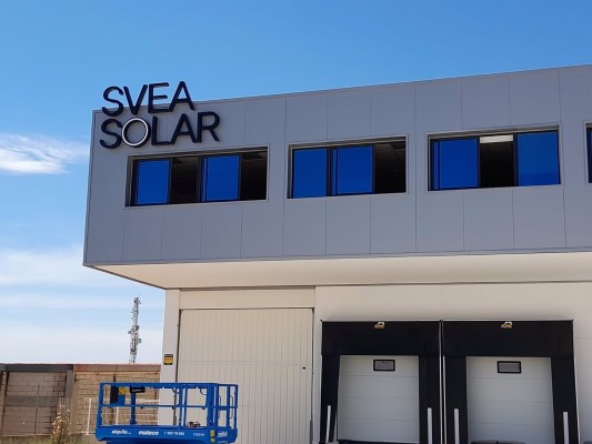 La empresa sueca de placas de autoconsumo Svea Solar instala en Paterna un centro logístico