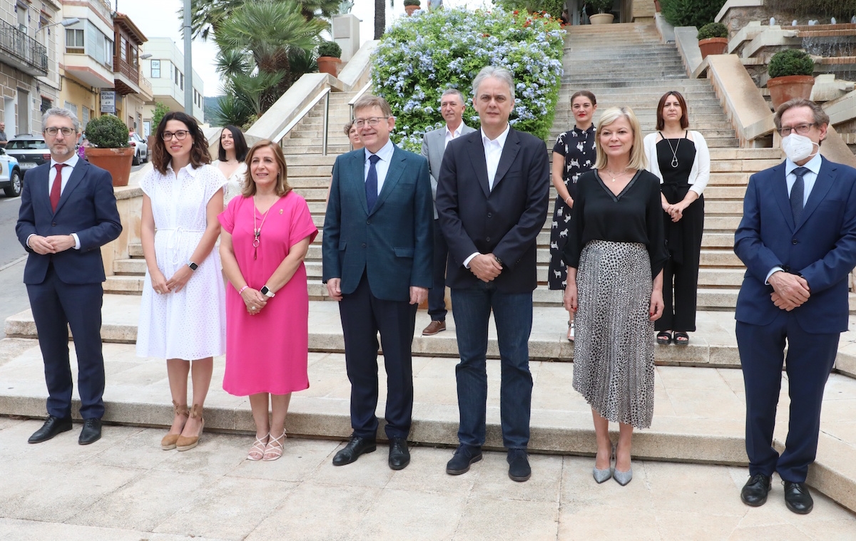 Rearme de comunicación botànica: el baile de periodistas en la política valenciana