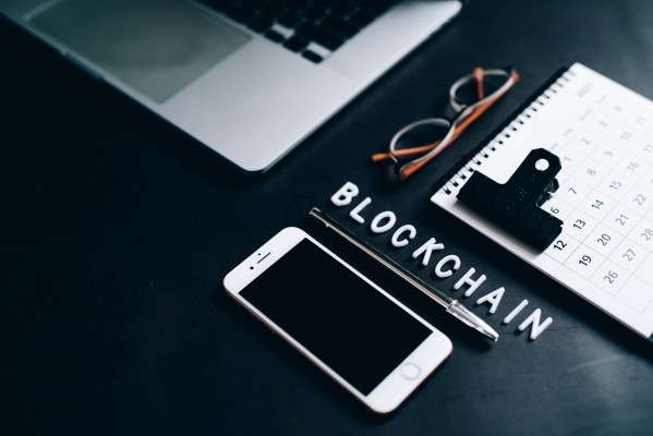 Blockchain, la nueva herramienta de Exponentia para reducir las emisiones de Co2 a la atmósfera