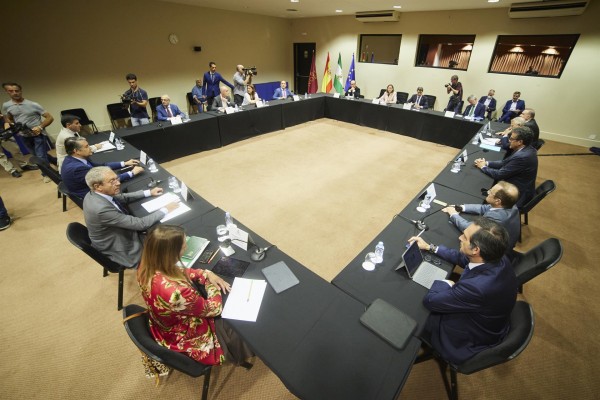 Rayo de esperanza para Abengoa: el Gobierno central se ofrece a salvarla porque 