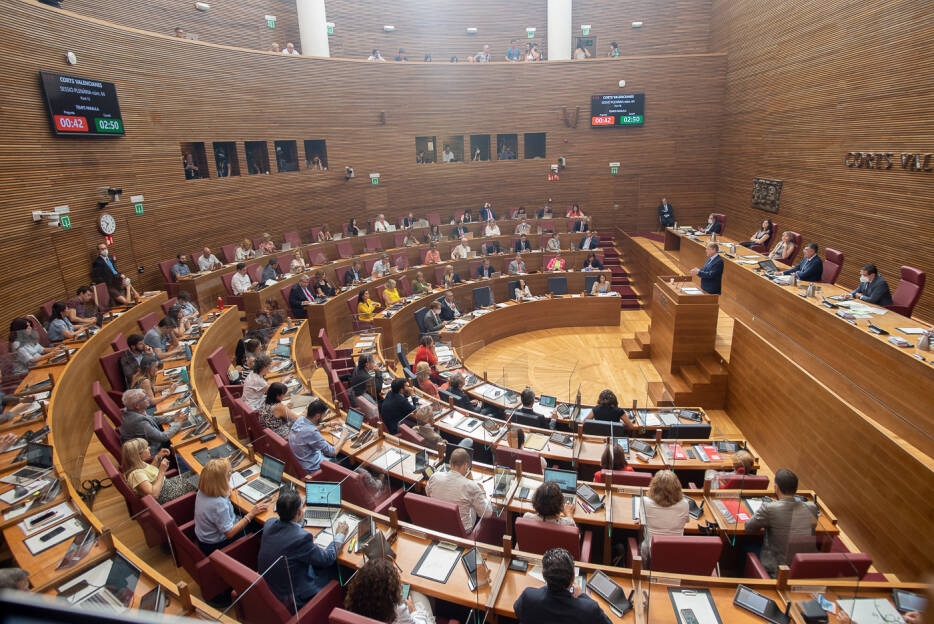 El clima preelectoral reactiva el debate del paro e indemnización de los diputados