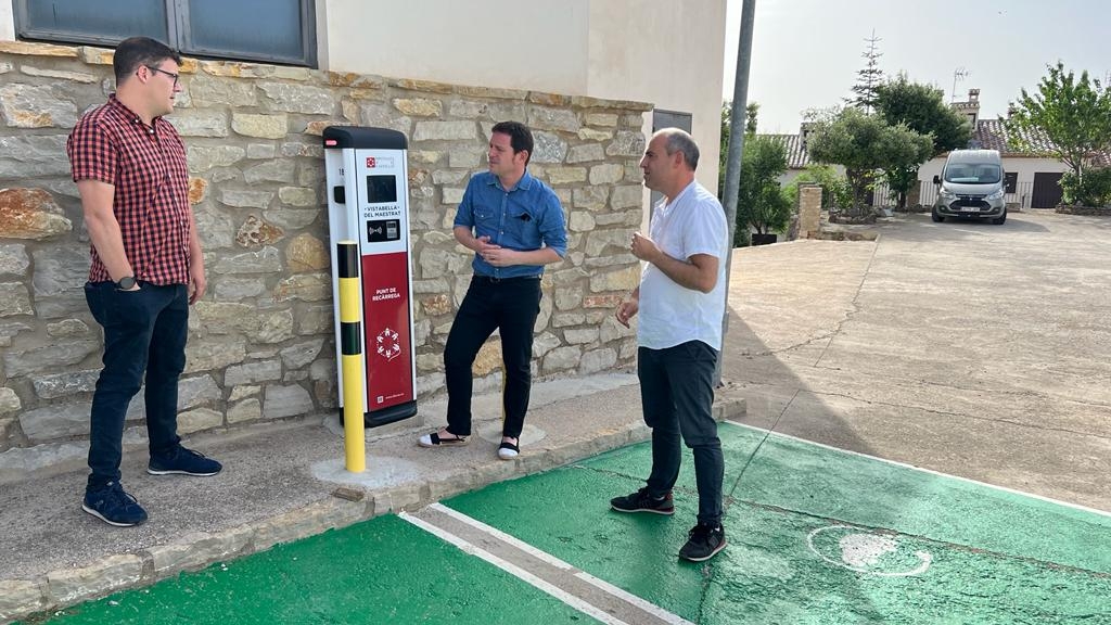 La Diputación saca a licitación el mantenimiento de los puntos de recarga de vehículos eléctricos
