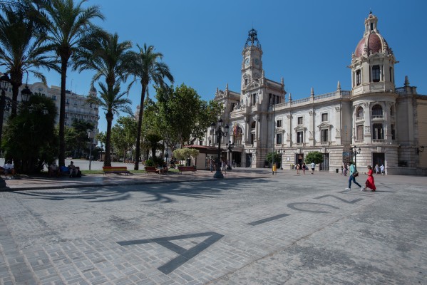 ¿Cómo rendir homenaje a los movimientos sociales valencianos?: los ciudadanos responden