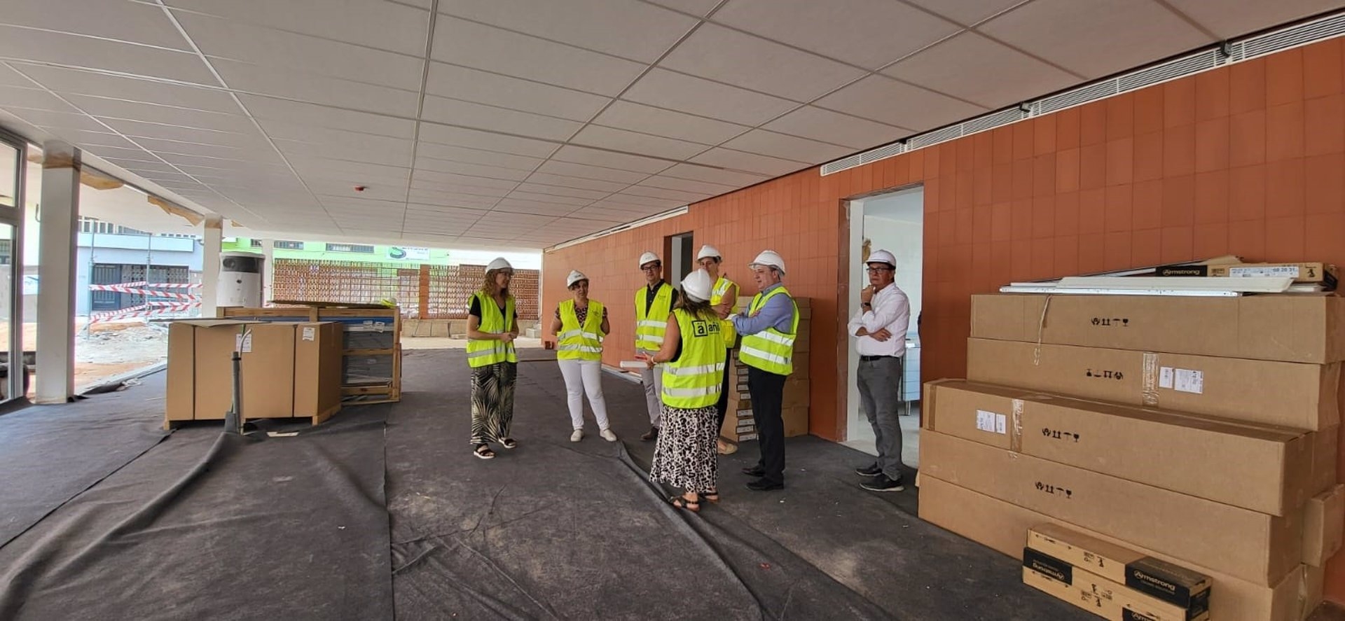 Tamarit dice que las obras en centros educativos de Almassora emplean a 800 personas