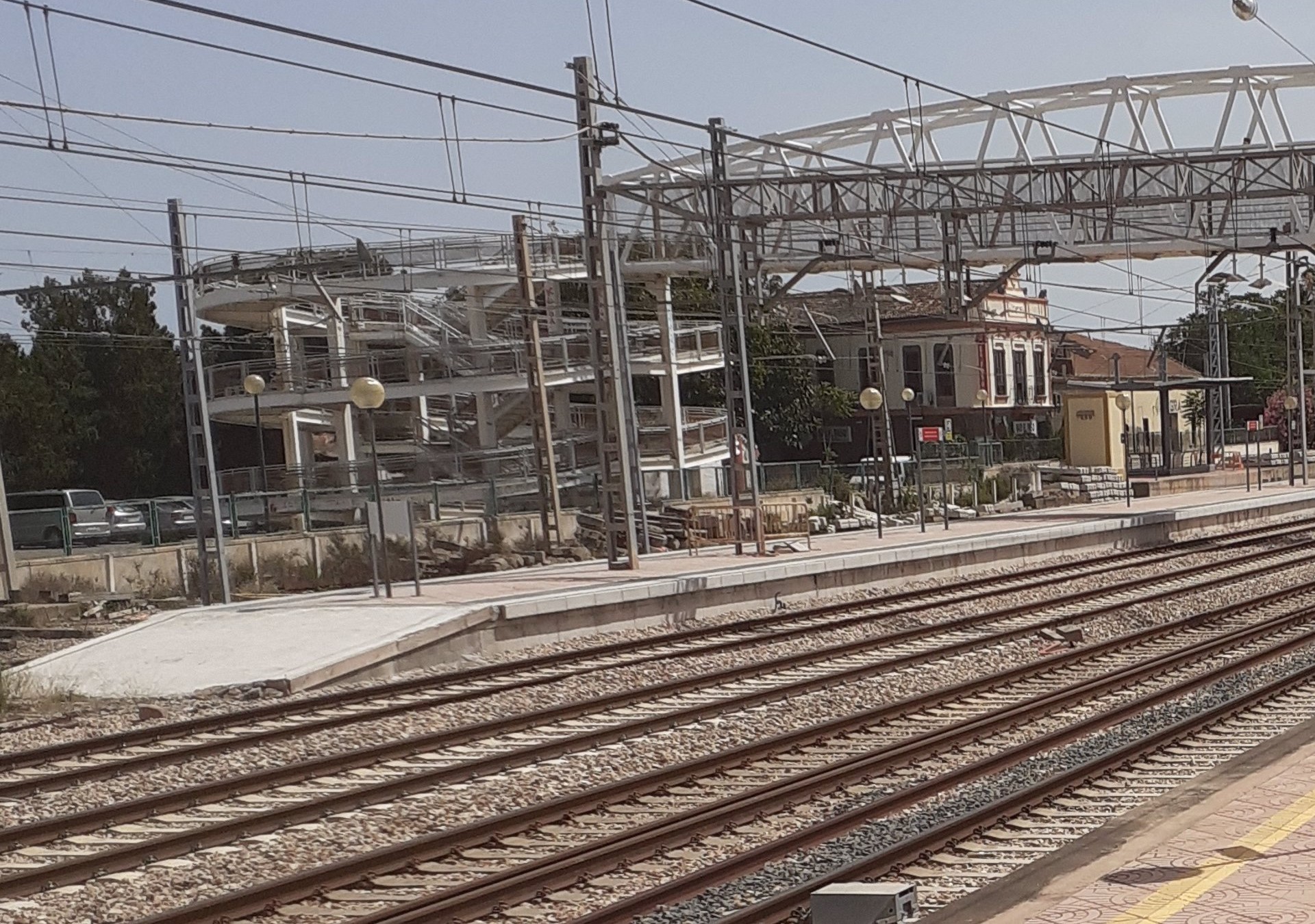 El AVE entre València y Castelló, suspendido del 9 de julio al 15 de octubre por obras en Sagunto