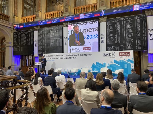 BME y Kreab reúnen a los principales expertos económicos para debatir sobre post-contratación
