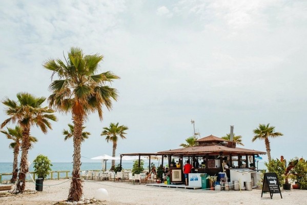 Vuelven los chiringuitos a las playas de la Vila Joiosa