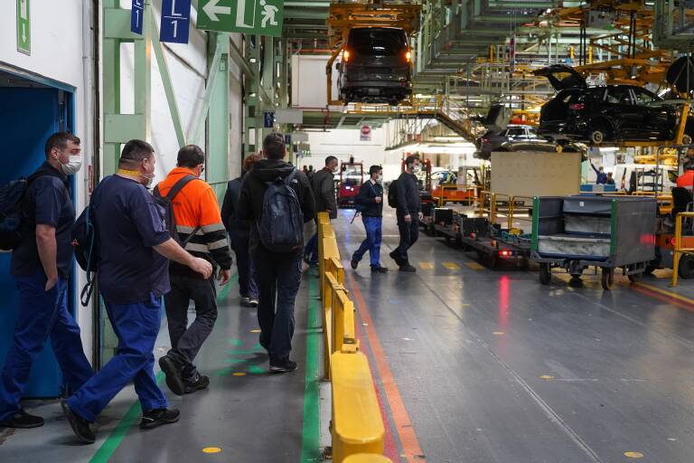 Ford Almussafes vuelve a las mascarillas en interiores ante el aumento de contagios