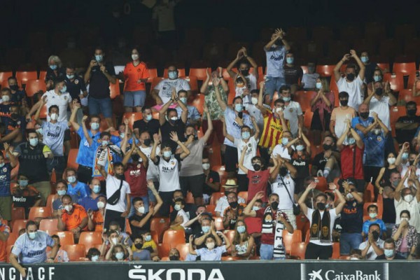 El Valencia empieza las nuevas altas en 'sprint', 1.000 en media hora