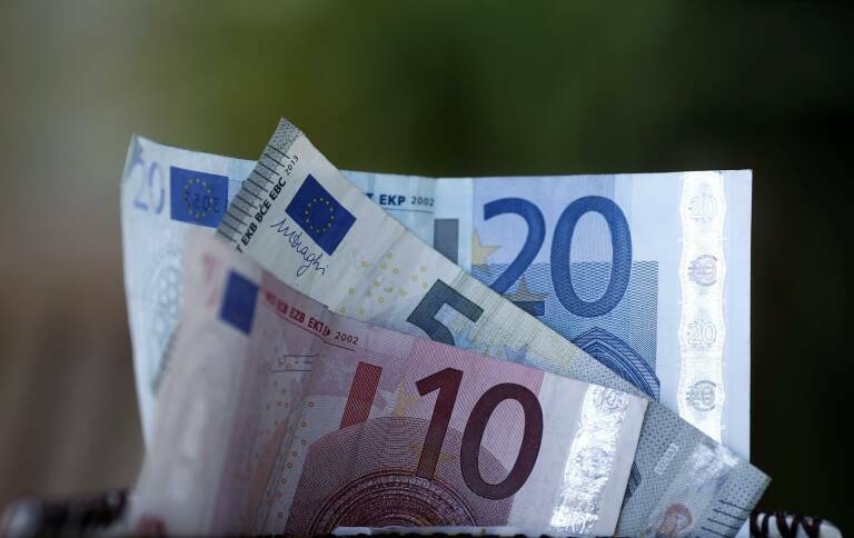 La tasa de ahorro de los hogares entra en negativo en el primer trimestre por primera vez en tres años