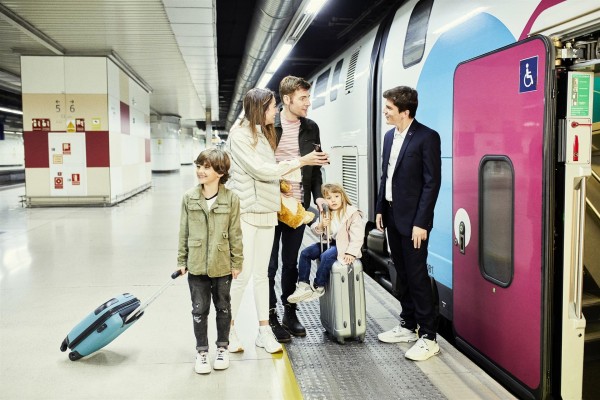 Ouigo aplaza su servicio de alta velocidad 'low cost' entre Madrid y Alicante a 2023