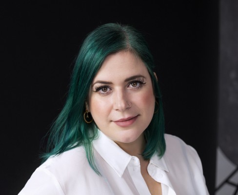 Elísabet Benavent: 