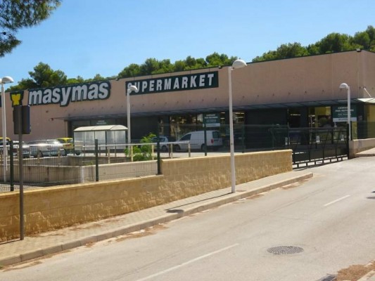 Masymas podrá reabrir su supermercado en Moraira al validar el TSJ el nuevo PRI que lo legaliza