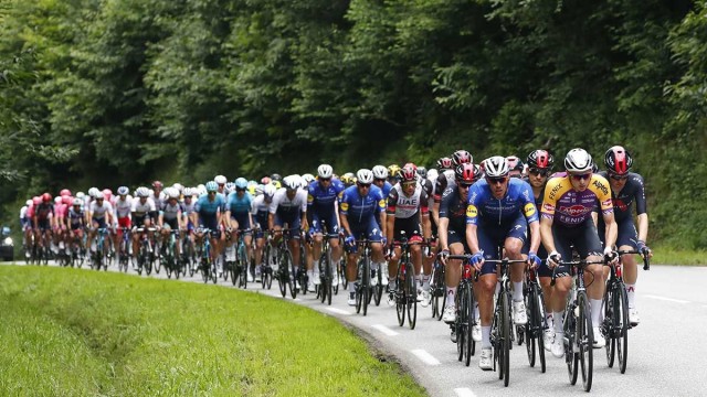 El fantasma del covid planea sobre el Tour 