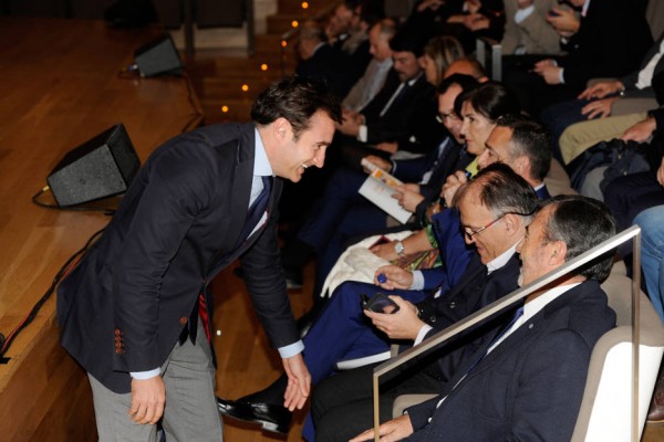 Tebas: 