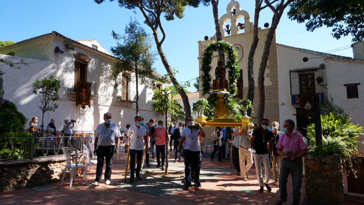 La Festa del Termet de Vila-real recupera la serenata a la patrona y el reparto de horchata